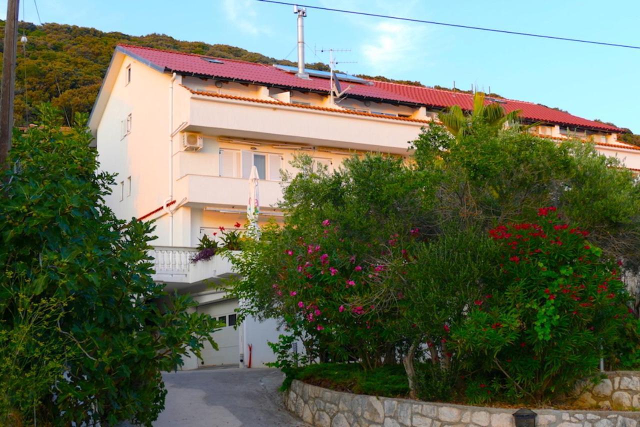 B&B Garni Stefi! Супетарська Драґа Екстер'єр фото